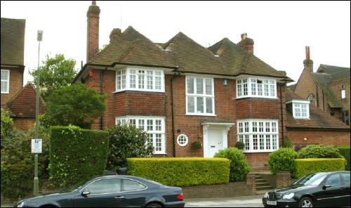 06 Wellgarth Road